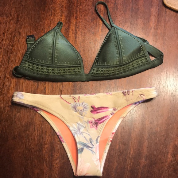 Triangl Bathing Suit Set - Picture 1 of 5
